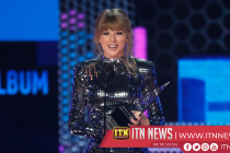 Taylor Swift sets new American Music Award record